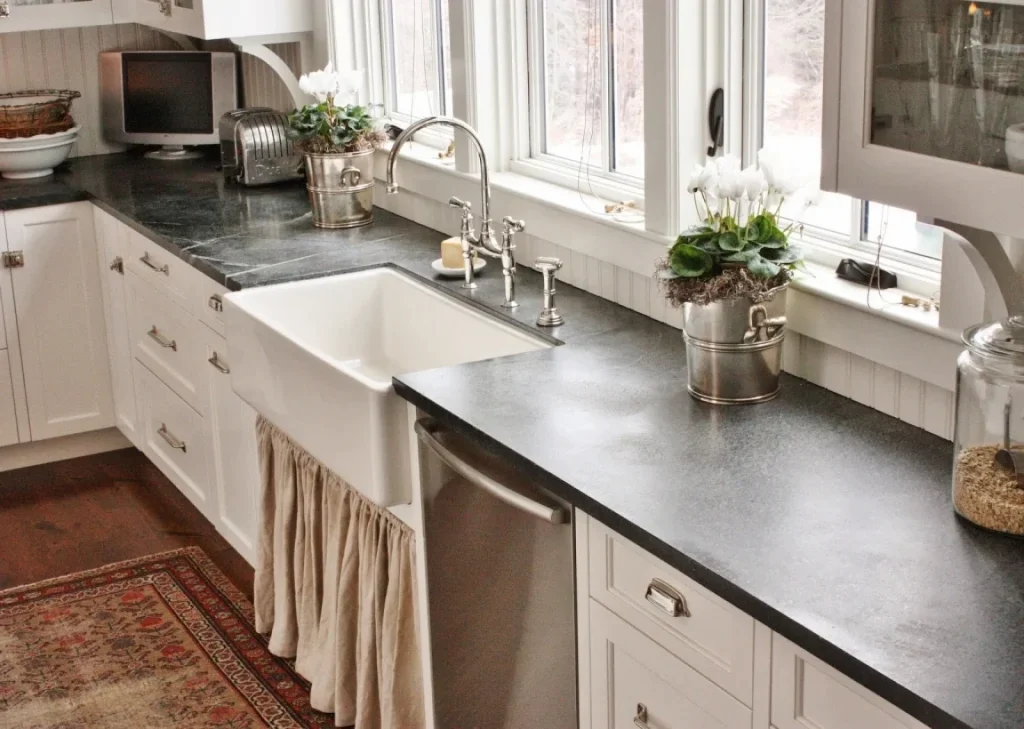 The Eternal Allure of Natural Stone Backsplash 3