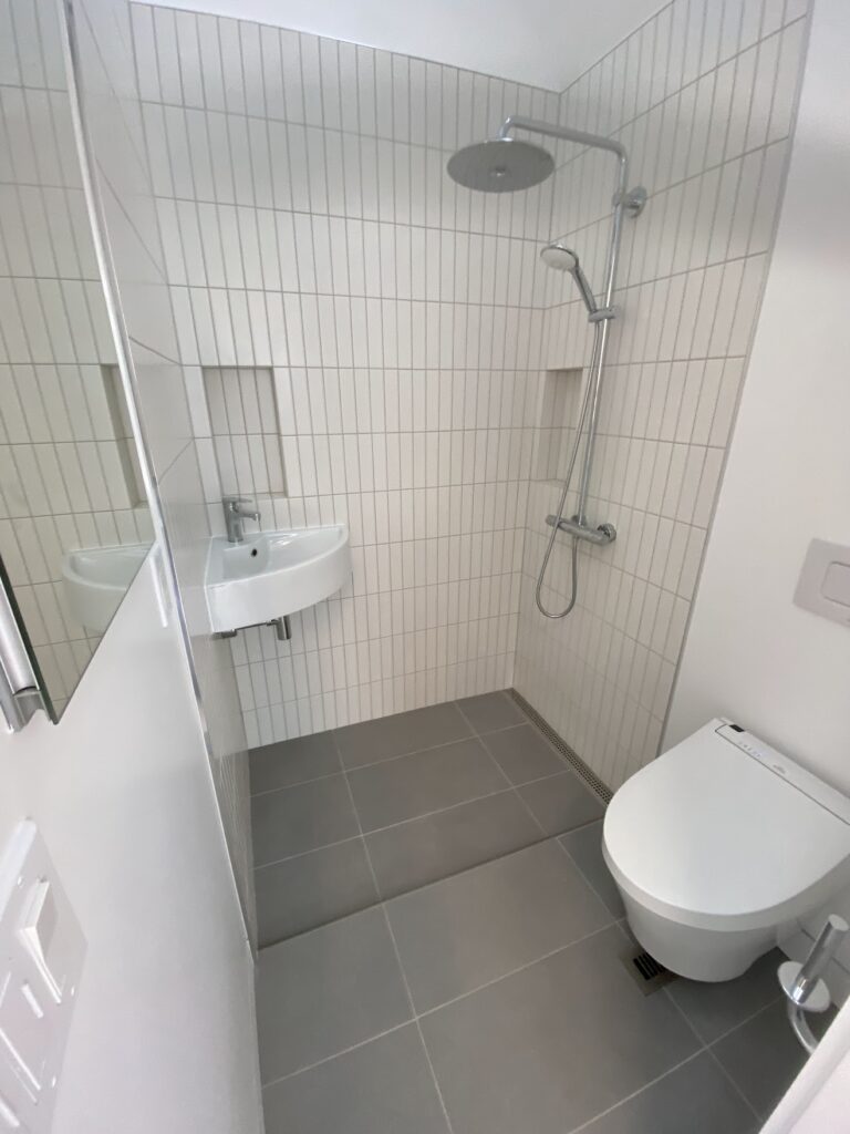 6 bath