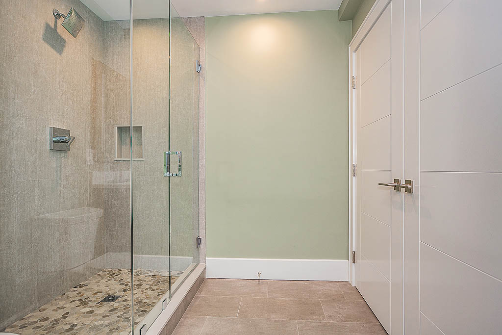 bathroom2