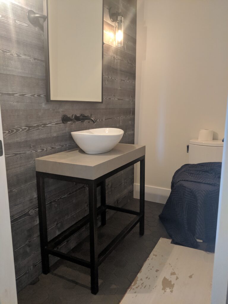 Crocker Highlands Half Bath, finished, photo 2 of 8